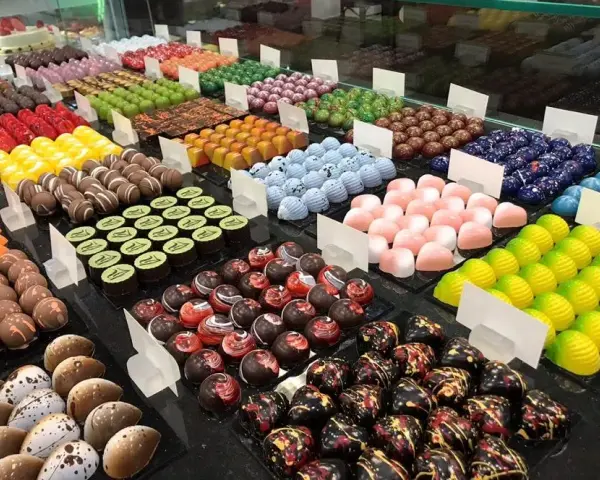 ¿Antojo dulce? Descubre los mejores postres cerca de ti