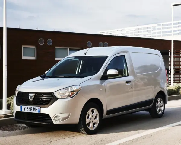 Dacia Dokker: Pojemność baku (50L) i rezerwa ile litrów?