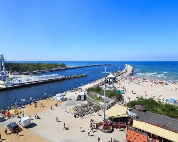 Co zwiedzić w Ustce? Odkryj jej uroki i zaplanuj idealny pobyt!