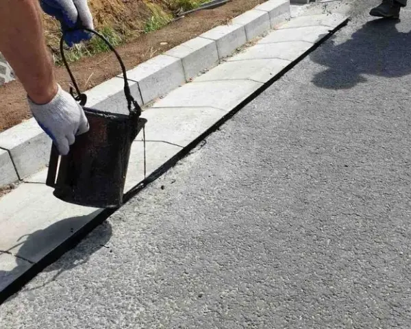 Ile kosztuje 1 km asfaltu? Zaskakujące różnice w cenach budowy