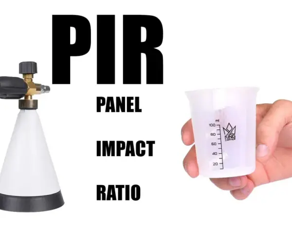 Skumpåläggare med mätkopp för att bestämma rätt blandning. PIR står för Panel Impact Ratio.