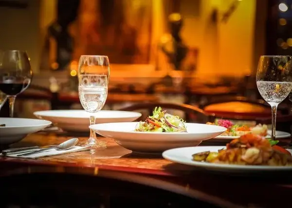 Kielce: Najlepsze restauracje, tanie obiady i regionalne smaki