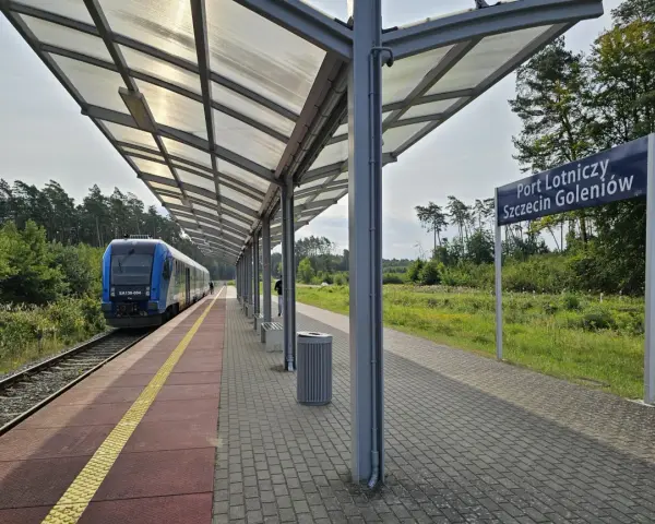 Jak dojechać do Szczecina? Poradnik: auto, pociąg, bus, samolot