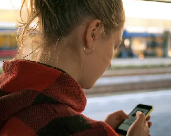 Jaka sieć numer? Ustal operatora telefonu i uniknij niepewności