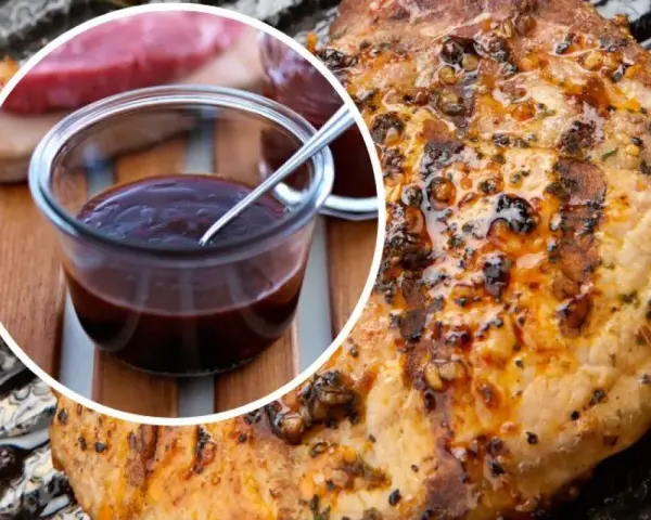 Soczysty schab na grilla, polany aromatycznym sosem BBQ. Idealny na letnie wieczory.