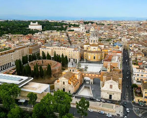 Roma 2025: Attrazioni imperdibili, consigli pratici e itinerari