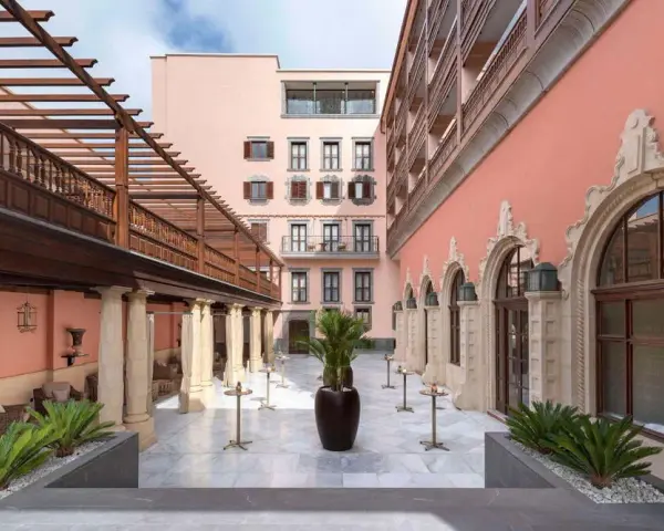 Hotel Santa Catalina: Historia, lujo y experiencias inolvidables en Gran Canaria