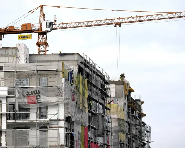 Ile zarabia deweloper na bloku? Zaskakujące fakty o wynagrodzeniach