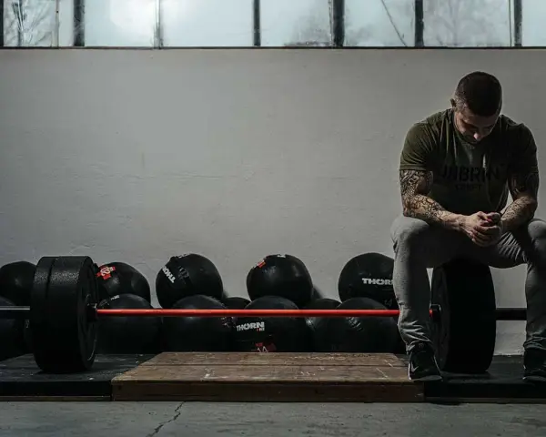 Ile razy trenować CrossFit? Znajdź swój plan i uniknij przetrenowania