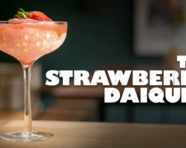 Zrób idealne Strawberry Daiquiri: Klasyka i Frozen krok po kroku