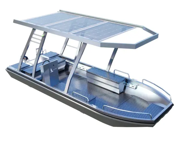 Ein modernes Boot mit Solarpaneelen auf dem Dach. Diese solar boote sind ideal für umweltfreundliche Ausflüge auf dem Wasser.