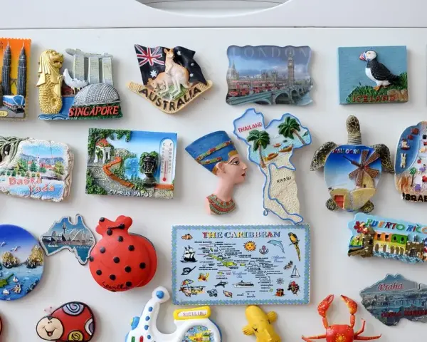 Magnesy na lodówce: Czy to cichy zabójca? Prawda i mity!