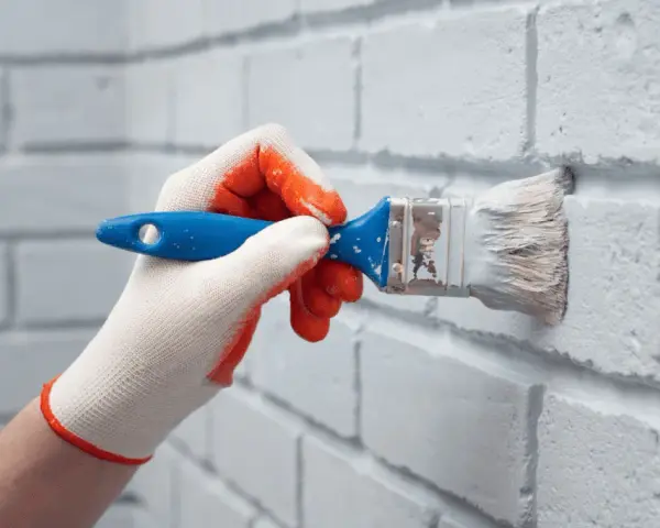 Jaka farba do betonu? Wybór, malowanie i trwałość - poradnik