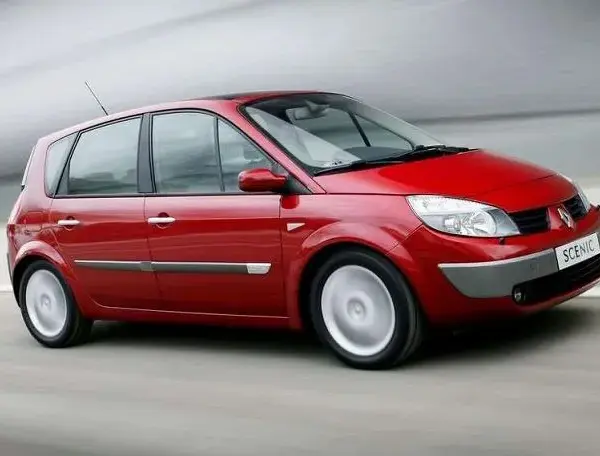 Pojemność baku Renault Scenic – porównanie modeli i ich wydajności