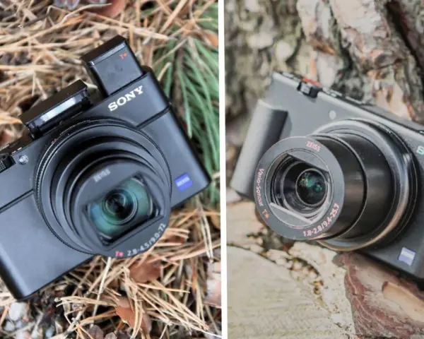 Dwa aparaty Sony RX100 II leżą na naturalnym tle. Jeden na igliwiu, drugi na korze drzewa.