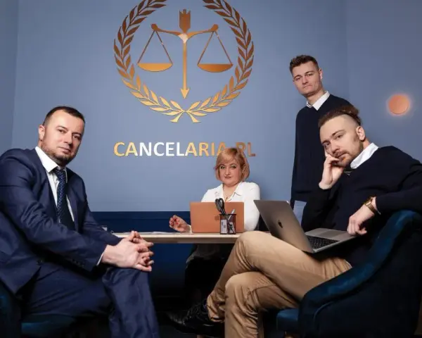 Radca prawny co robi? Poznaj jego kluczowe obowiązki i zadania