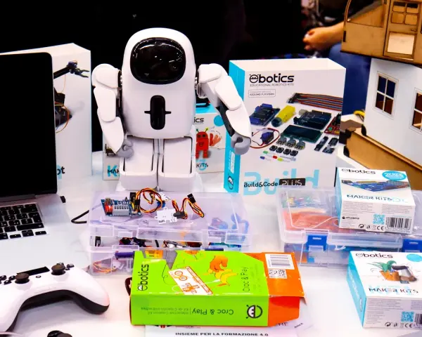Najlepsze czerwone roboty zabawki – co warto wiedzieć przed zakupem