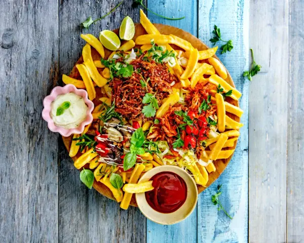 Z czym jeść frytki? Klasyka, loaded fries i wege inspiracje