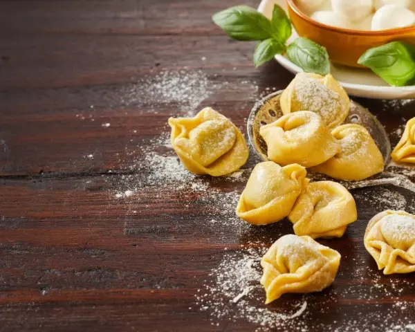Z czym podać tortellini na obiad - smaki, które zachwycą każdego
