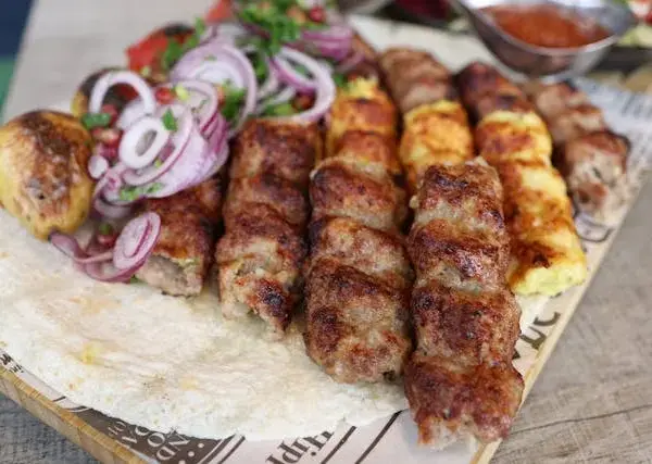 Kebab na diecie keto? Poznaj sekrety jedzenia bez węglowodanów!