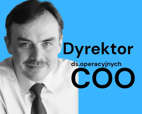 Mężczyzna w białej koszuli i krawacie, z wąsami, uśmiecha się. Obok jego twarzy widnieje napis "Dyrektor ds. operacyjnych COO", podkreślający jego stanowisko.