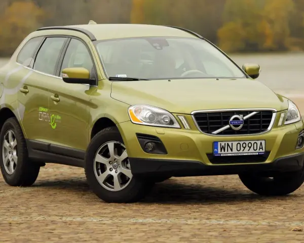 Volvo XC60: Jaki silnik benzynowy kupić? T5/B5 to złoty środek!