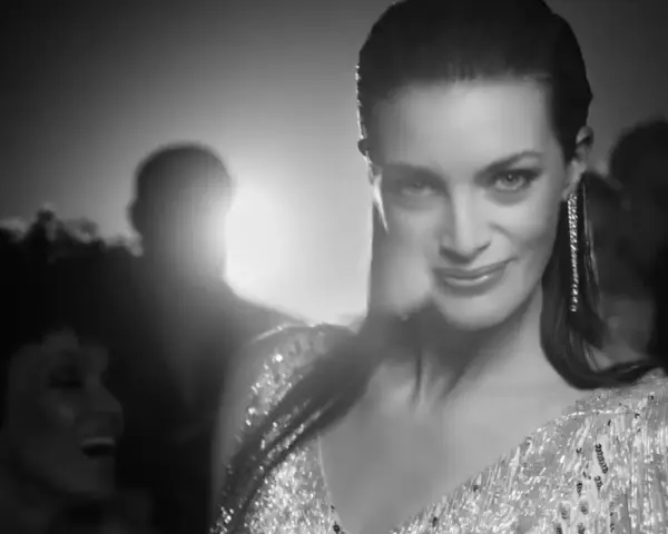 Wer singt den Bruno Banani Song "Your Woman"? White Town enthüllt