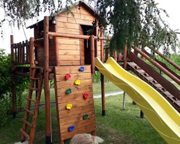 Jak zrobić plac zabaw w ogrodzie - proste kroki i bezpieczne rozwiązania