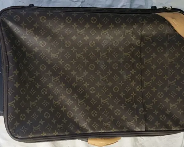 Ile kosztuje walizka Louis Vuitton? Ceny i porady na zakup