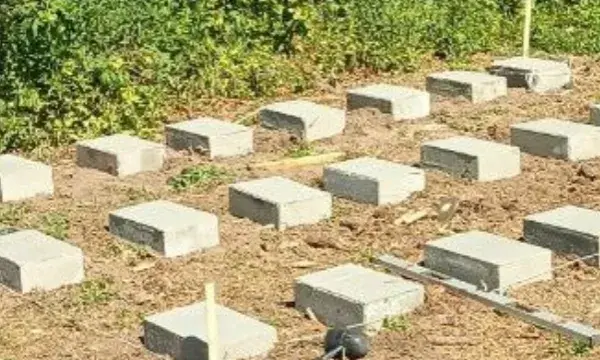 Jaki fundament pod domek letniskowy drewniany, aby uniknąć problemów?
