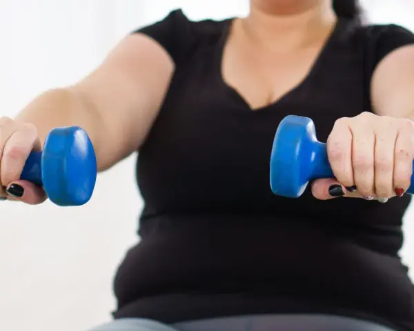 Trening HIIT: Co to jest i jak spalić tłuszcz w 20 minut?