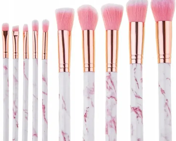 Make-up-Pinsel: Dein Guide für makelloses Finish & perfekte Pflege