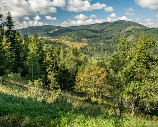 Bacówka na Muńcole - ukryty skarb w Beskidzie Żywieckim, który musisz zobaczyć