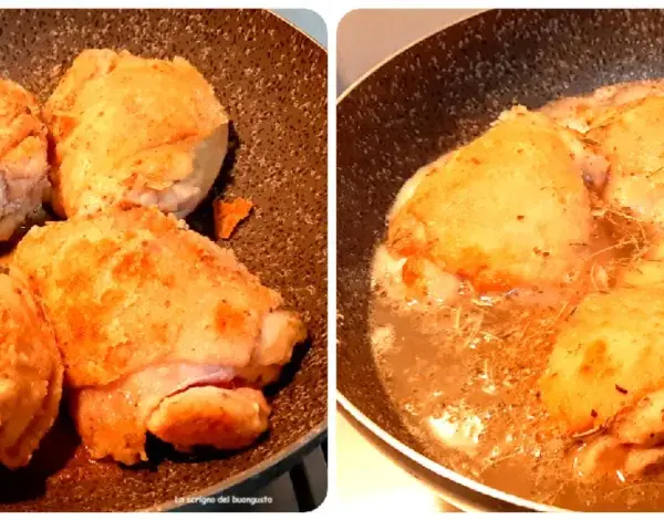 Cosce di pollo dorate in padella, pronte per essere cotte nel liquido per un saporito pollo alla birra.