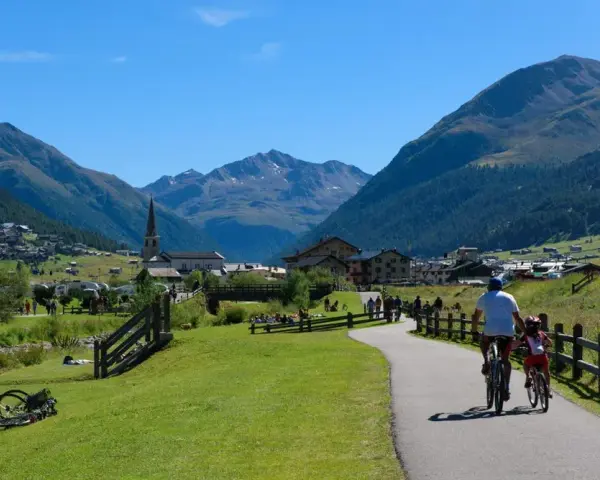 Najlepsza trasa do Livigno: uniknij problemów w podróży i ciesz się widokami