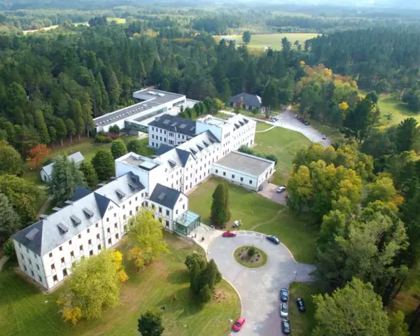 Hotel Balneario Guitiriz: Historia, bienestar y golf en Galicia