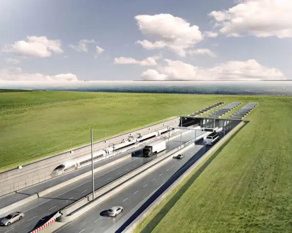 En tunnel för tåg och bilar mellan bro Danmark och Tyskland. Pris för framtida resor.