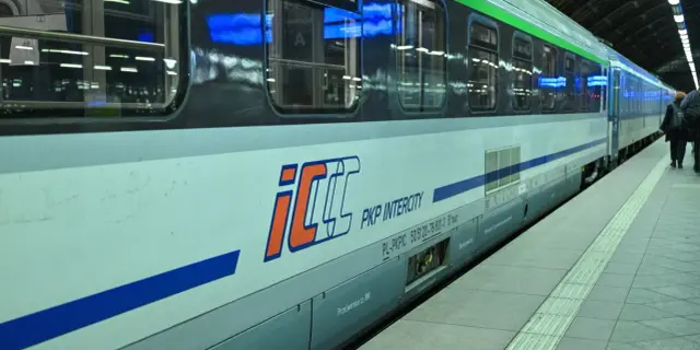 Wi-Fi w PKP Intercity: Gdzie jest, jak działa i co, gdy go brak?