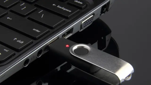 Jak sformatować pendrive na MacBooku? Pełny poradnik krok po kroku