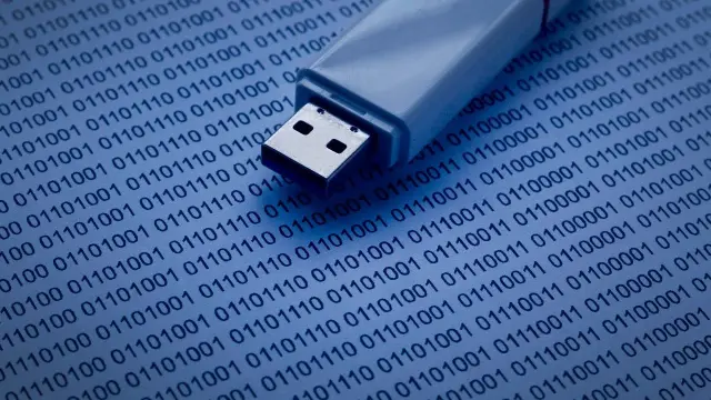 Muzyka z telefonu na pendrive: Android i iPhone krok po kroku