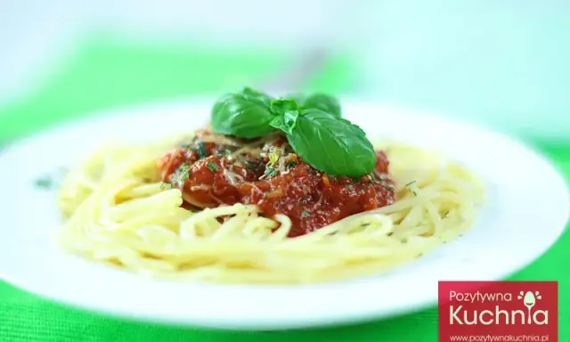 Spaghetti Napoli kcal: Od 80 do 450 kcal? Poznaj sekrety!