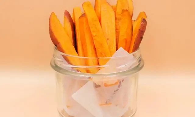Jak zrobić frytki z batatów, które zaskoczą smakiem i chrupkością