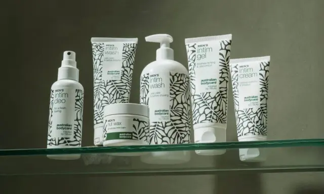 Produkty do higieny intymnej dla mężczyzn, pomagające zapobiegać nieprzyjemnemu zapachowi z krocza.
