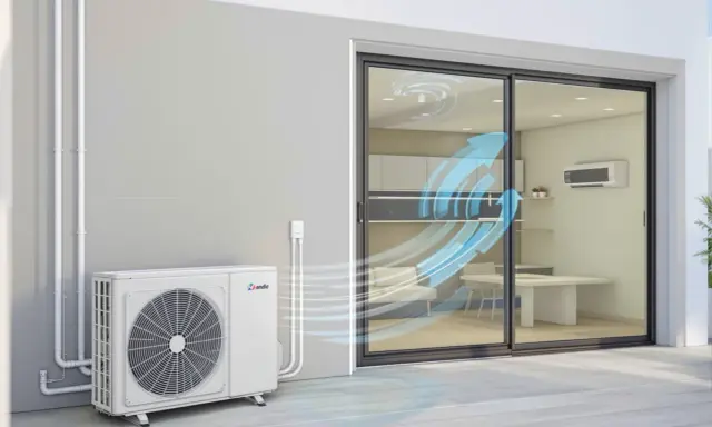 Unité extérieure d'un climatiseur, avec des flèches bleues symbolisant le flux d'air entrant dans une maison. Idéal pour gérer la température clim hiver.