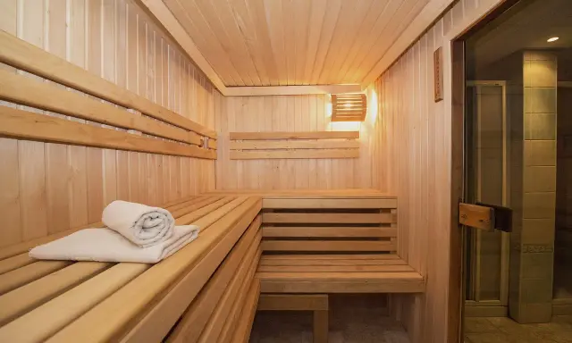 Sauna i SPA: Kompletny przewodnik. Zdrowie, uroda i relaks.