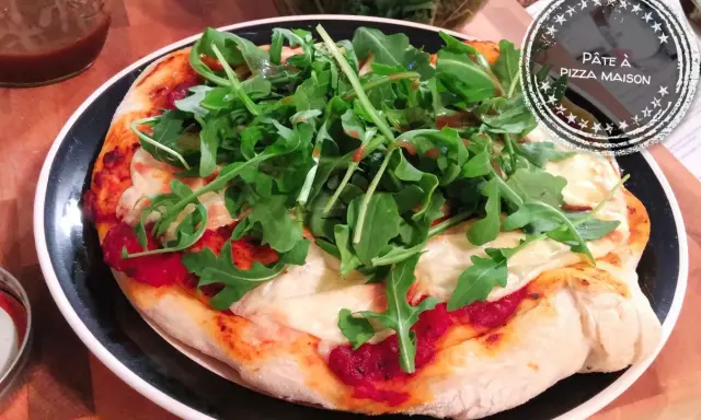 Pâte à pizza maison: Le guide pro pour une croûte parfaite