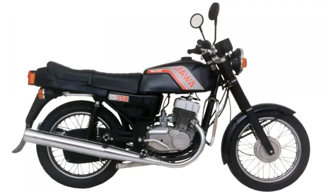 Czarna Jawa 350 TS Twin Sport, klasyk z lat 80. z silnikiem o mocy ok. 26 KM, gotowa na nowe przygody.