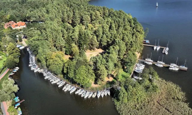 Ruciane-Nida: Gdzie zjeść? Ryby, Mazury i najlepsze widoki!