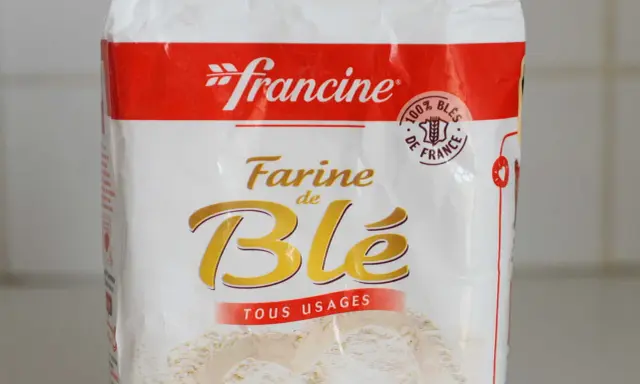 Sac de farine de blé Francine, type T45 ou T65, pour tous usages. Idéal pour vos pâtisseries et pains.