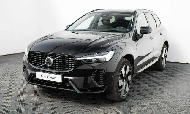 Czarny Volvo XC60 na sprzedaż. Sprawdź atrakcyjną volvo xc60 cena i ofertę.